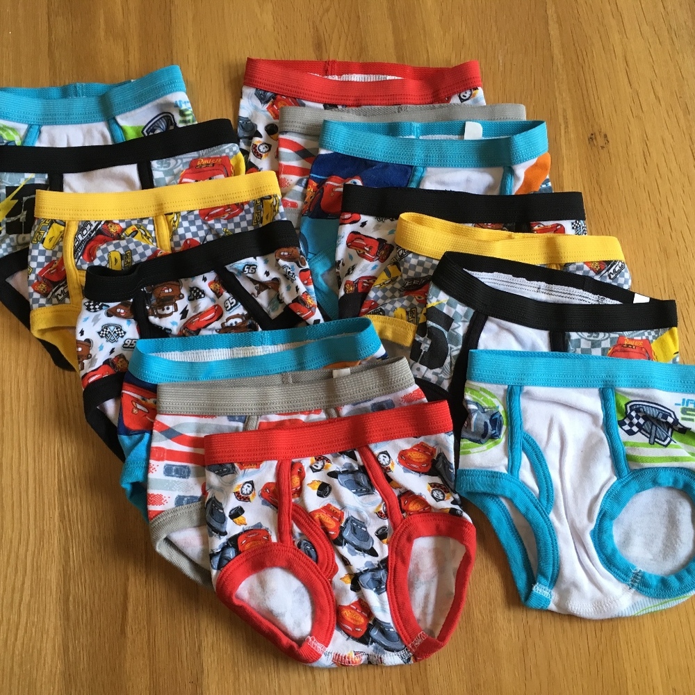 Boys 2T-3T Disney Pixar Cars Briefs - 14 Pairs EUC